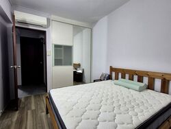 Blk 210 Bedok Town Centre (Bedok), HDB 3 Rooms #584000051